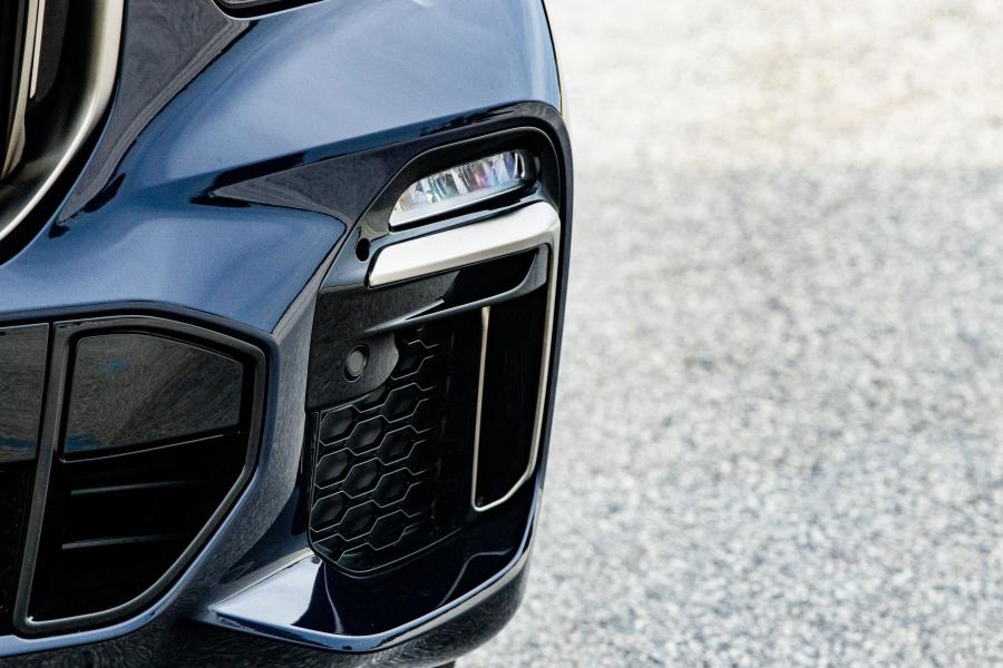 Детали экстерьера BMW X5 M50i (G05) 2019 года  (NA) (фото 13 из 40)